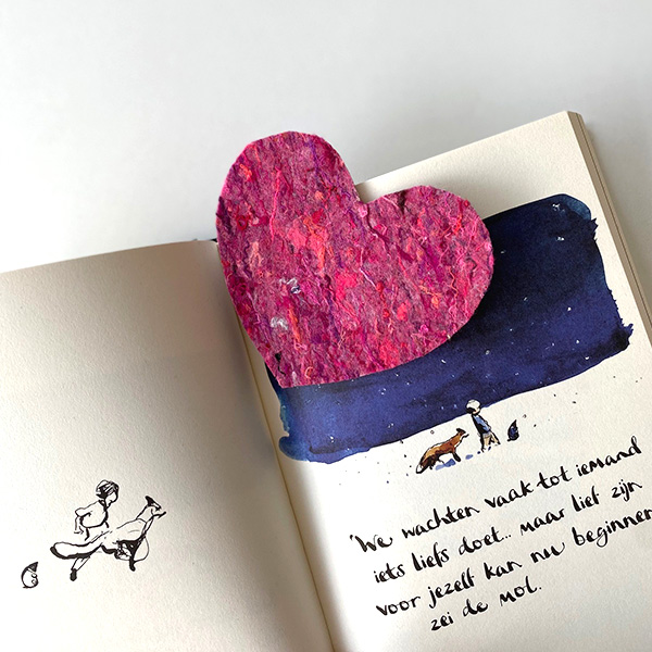 Box of Love met recycled vilt hartfiguren - Afbeelding 3